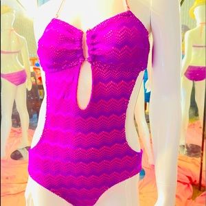 OP Cut-out magenta lace halter swimsuit coral liner removable strap 7-9 Medium!